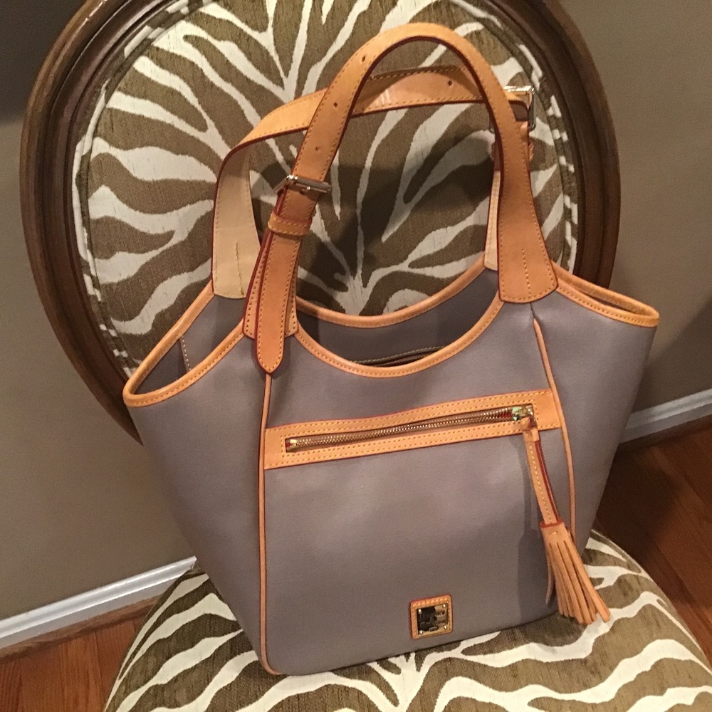 Hand bag